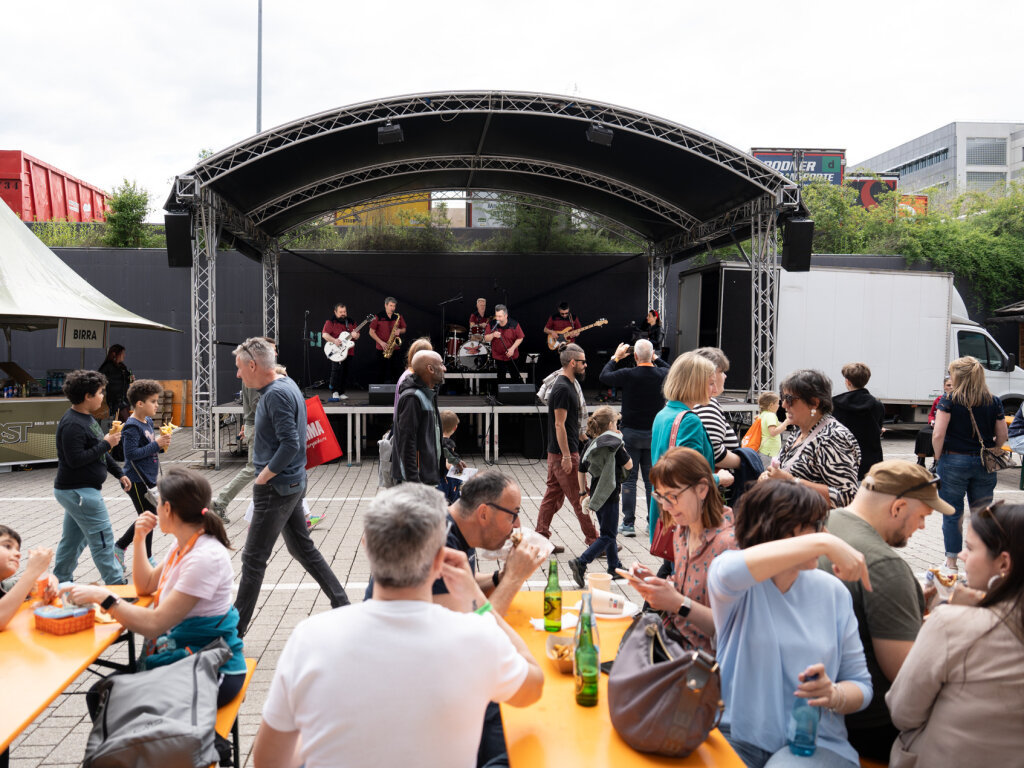 Streetwood  - food & music festival